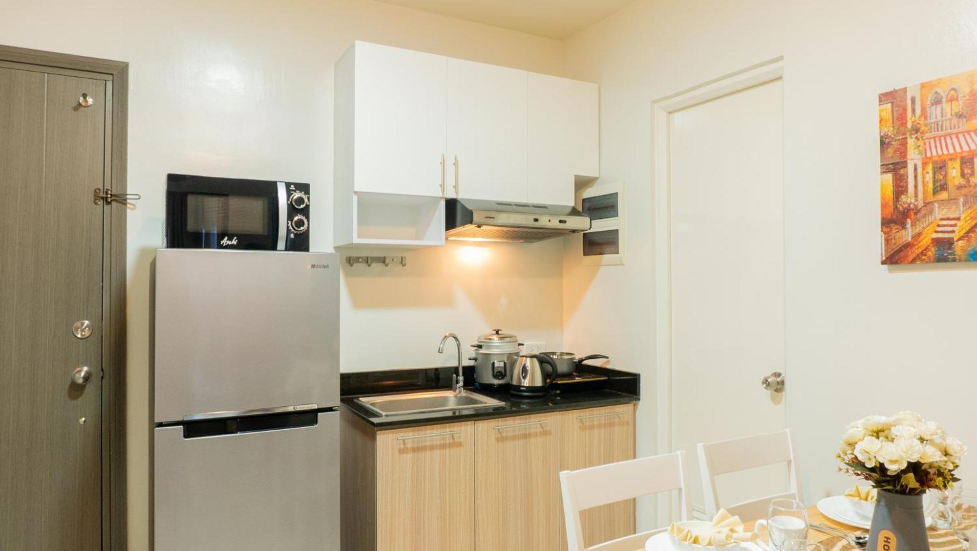 Palawan Modern Living In A Thoughtfully Designed Staycation Near Airport - B1 5Kunzite Puerto Princesa ภายนอก รูปภาพ
